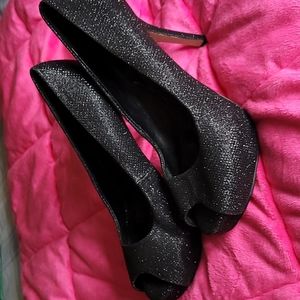 Nine West black Peep Toes Heels